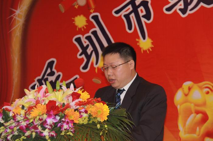 名誉副会长肖斌